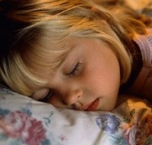 Как помочь ребенку спать всю ночь
